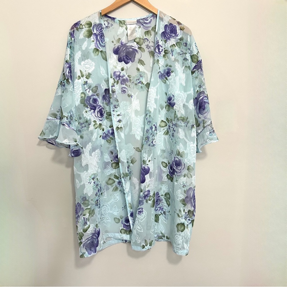 Secret Treasures Blue Floral Short Sleeve Robe Womenโs Size Medium